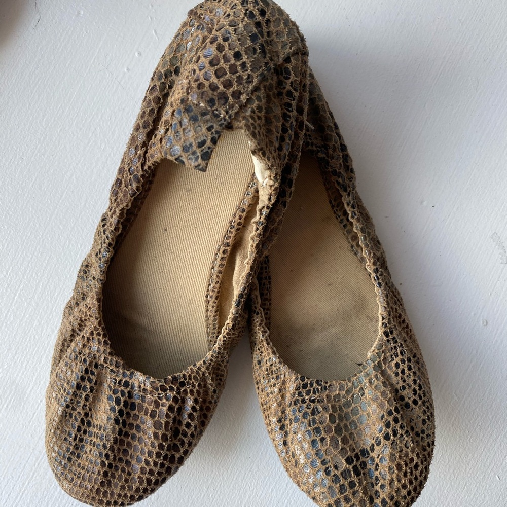Snake skin flats